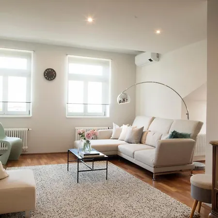Apartment Luxury Penthouse Prag